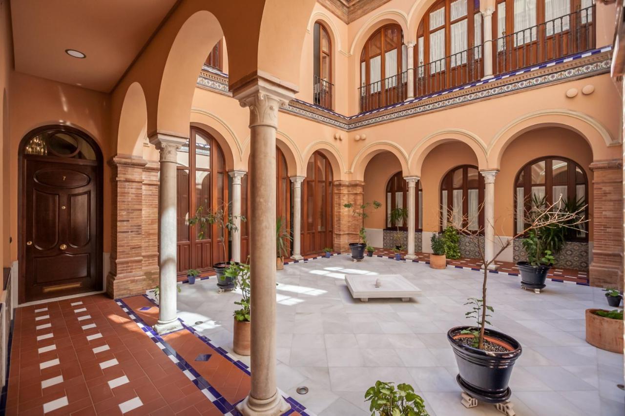 Green-Apartments Giralda Views Seville Exterior photo