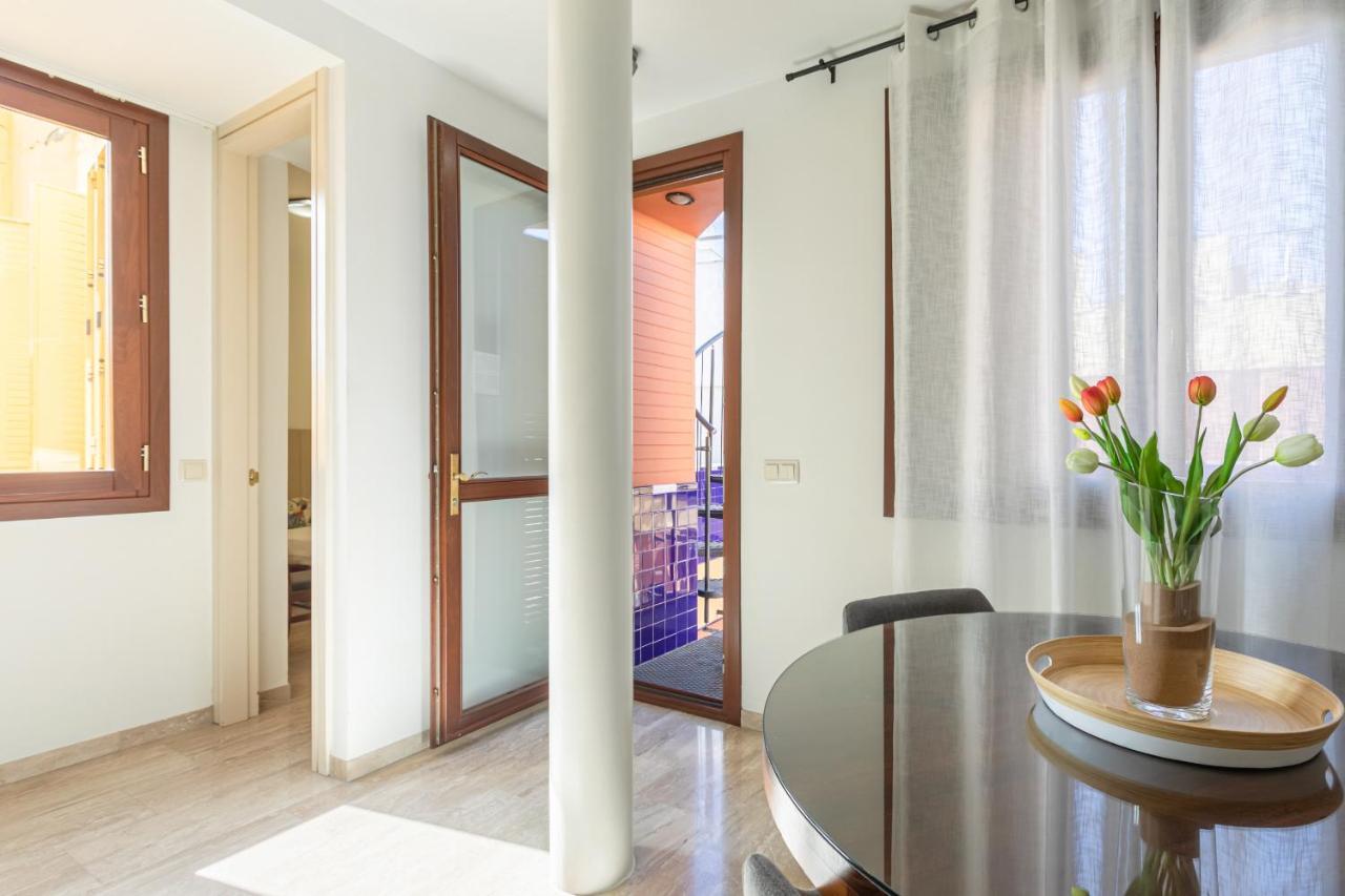 Green-Apartments Giralda Views Seville Exterior photo