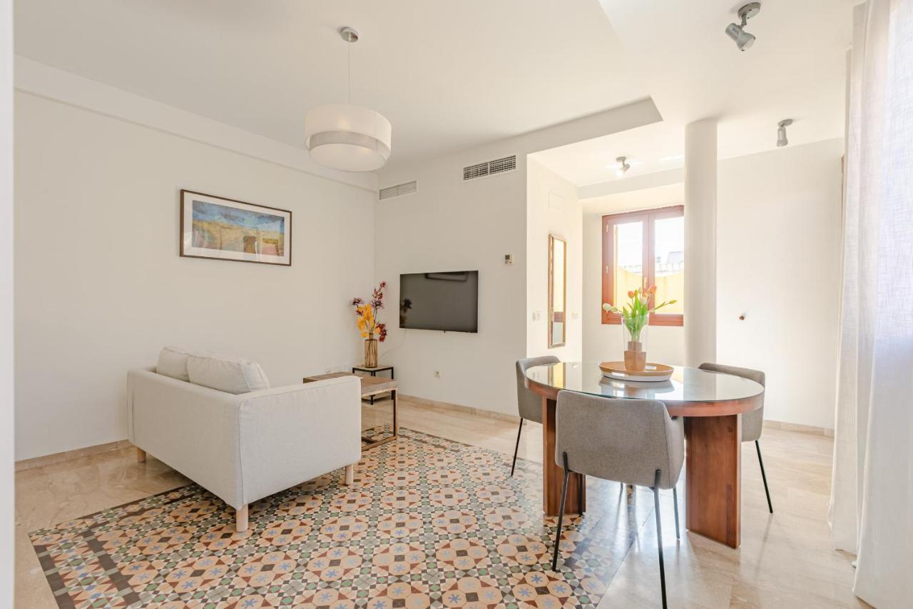 Green-Apartments Giralda Views Seville Exterior photo